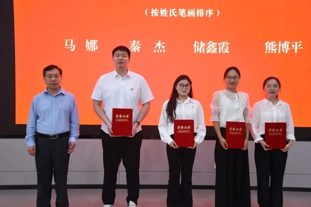 74f27b2b3d29714952ea91e097cca79e.jpg